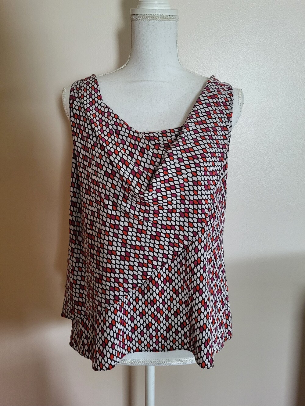 Trina Turk Geometric Print Sleeveless Silk Blouse Size Medium